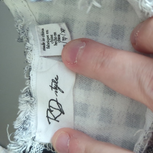 RD Style Black & White Gingham Crop Top with Raw Hem, Exposed Zipper Size XS - Picture 3 of 4